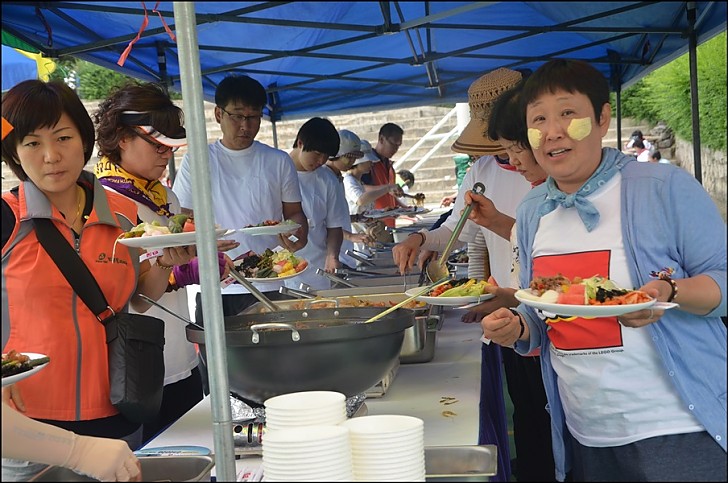 점심공양중