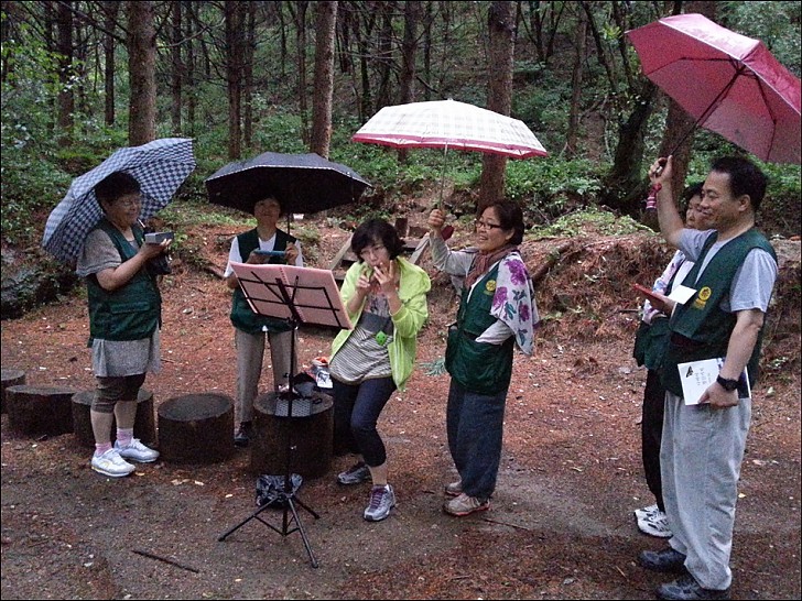 제17차년도 염불정진대회 전나무숲길 오카리나연주  박선민포교사