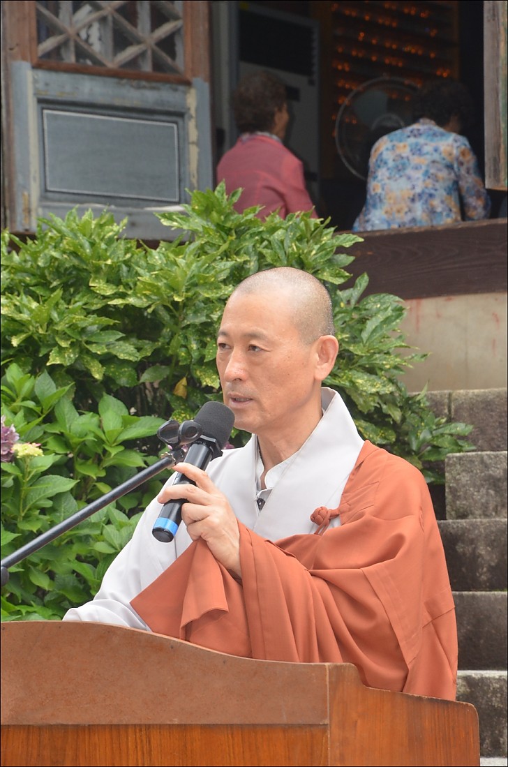 제18차년도 향천사 염불정진대회 향천사 효성주지스님 인사