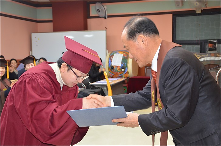동산법사단장 상  이귀옥