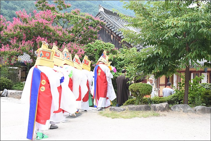 제20차년도 재악산 표충사 염불정진대회 입재 신중작법