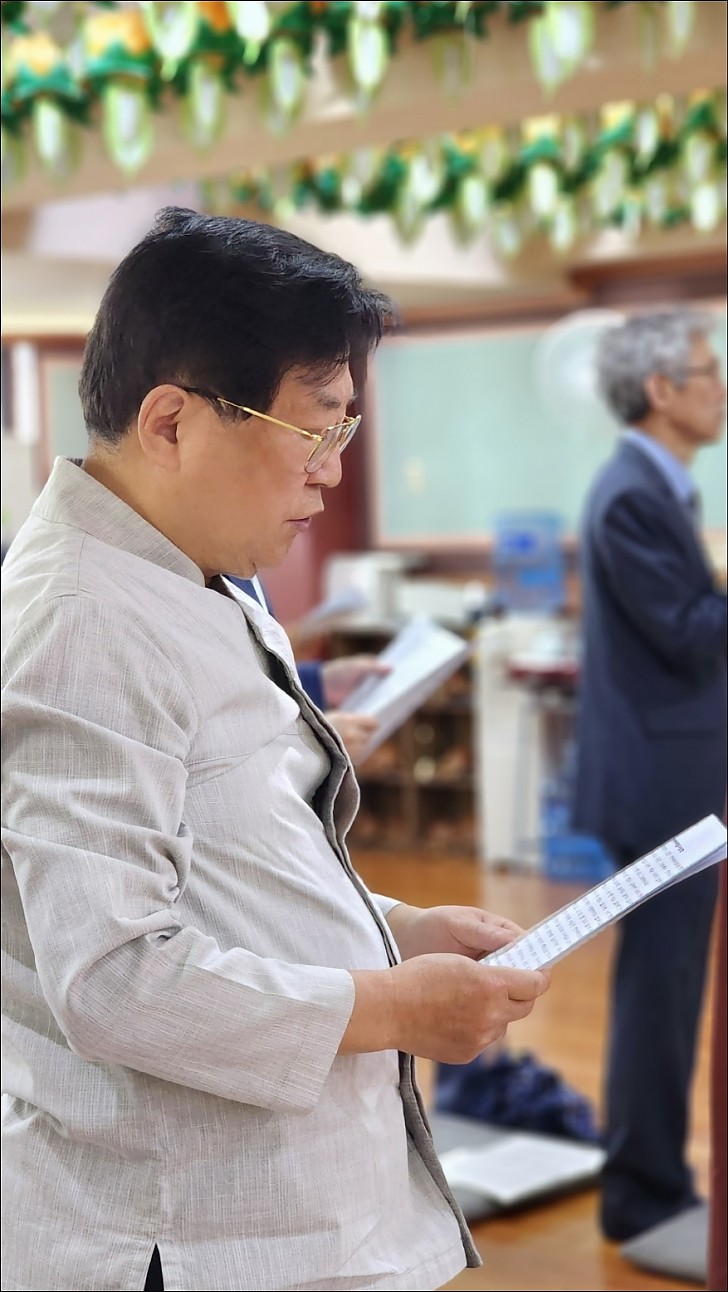 16주기 추모다례재 6 정은용이사장님